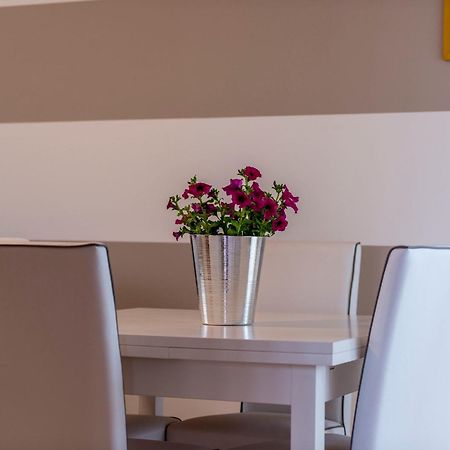 Italianflat - Peschiera Residence เปสเคียรา เดล การ์ดา ภายนอก รูปภาพ