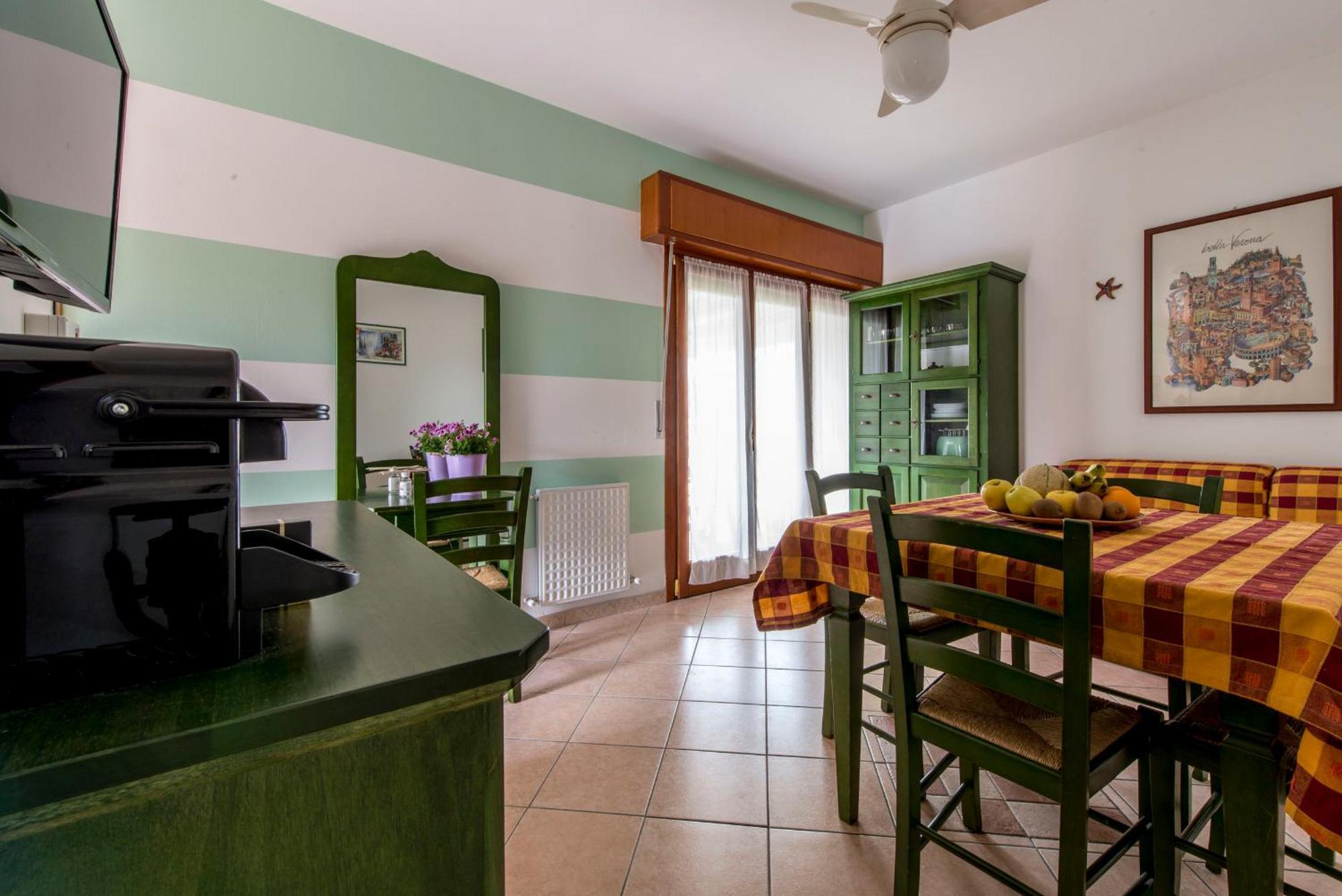 Italianflat - Peschiera Residence เปสเคียรา เดล การ์ดา ภายนอก รูปภาพ