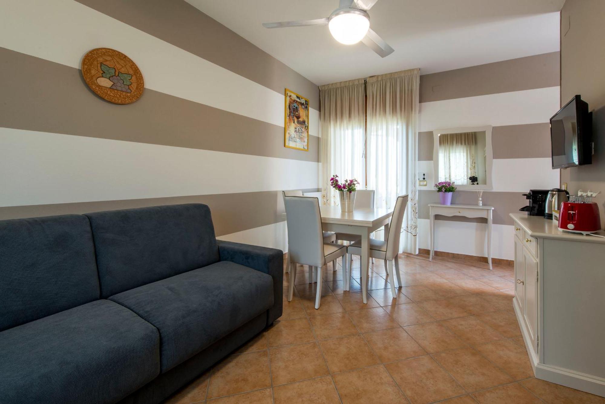Italianflat - Peschiera Residence เปสเคียรา เดล การ์ดา ภายนอก รูปภาพ