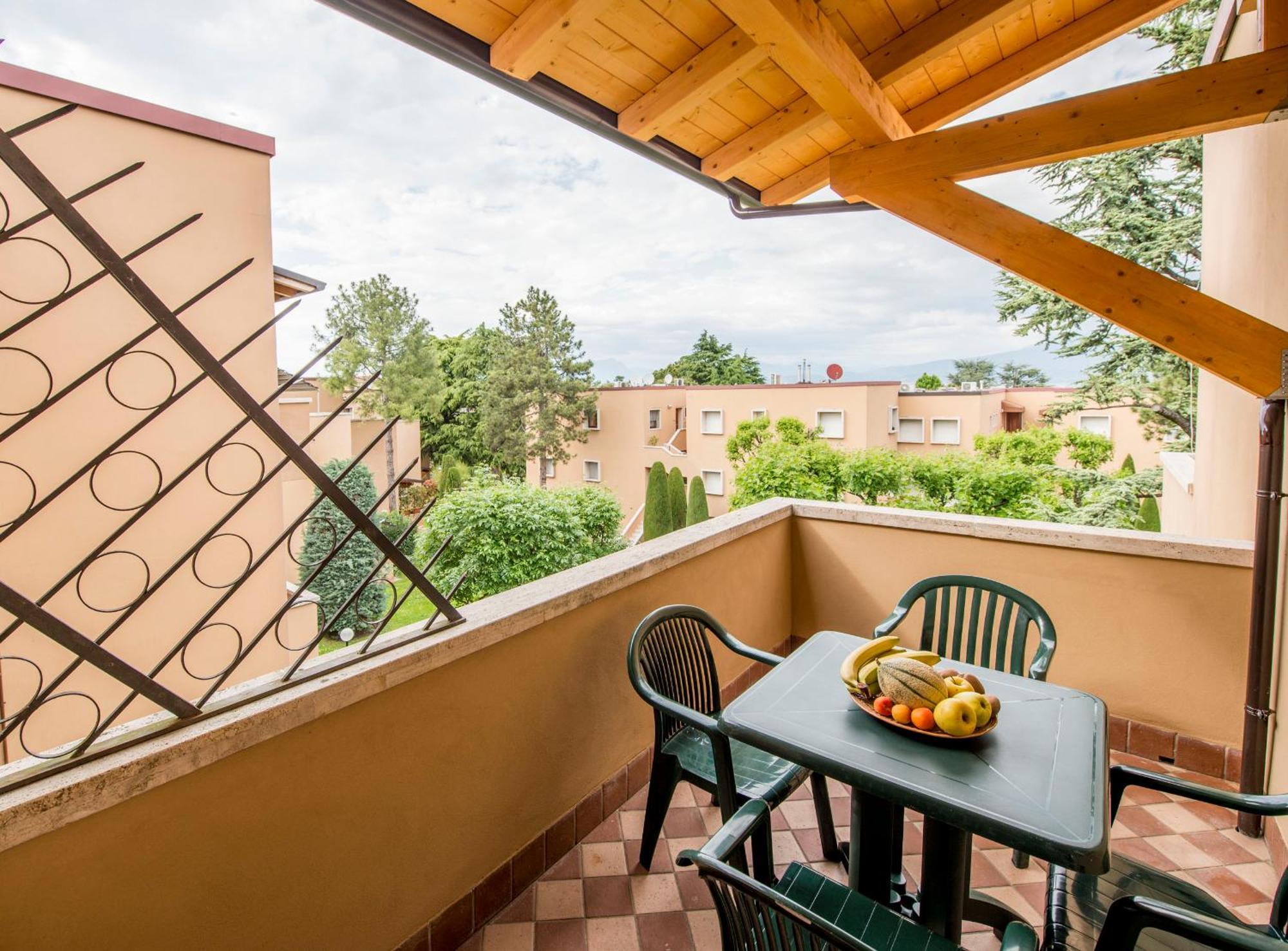 Italianflat - Peschiera Residence เปสเคียรา เดล การ์ดา ภายนอก รูปภาพ